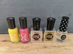 lot 38D image: Lot of 5 Brand New Nail Polish Sally Hanson Xtreme Wear & Color Foil Nail Makeup and Pop-Arazzi N