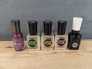 lot 147D image: Lot of 5 Brand New Sally Hanson Nail Polish Color Foil, Miracle Gel Top Coat & Extreme Wear N