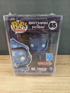lot 51 image: New Funko Pop Art Series DC Batman & Robin Mr. Freeze 65 N