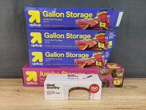 lot 86A image: New Up & Up Gallon and Jumbo Storage Bags and Deal Worthy Fold Top Sandwich Bags N