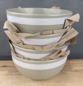 lot 81A image: 4 Brand New 6 Deep Prescott Spackle White Stripe Bowls N