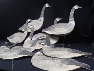 lot 13 image: VERY VINTAGE CARRY-LITE WAXED CARDBOARD GOOSE DECOYS