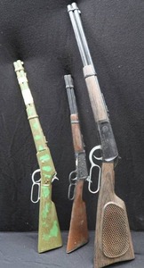 lot 29 image: THREE VINTAGE TOY RIFLES
