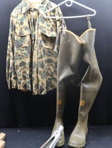 lot 34 image: MENS LACROSSE HIP WADERS PLUS