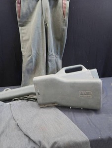 lot 57 image: KOLPIN HARD SIDED GUN BOOT AND LL BEAN HUNTING PANTS