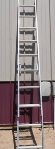 lot 85 image: WERNER 13FT EXTENSION LADDER