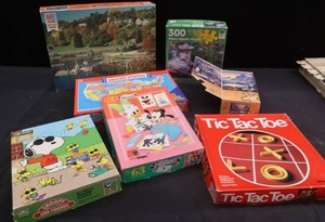 lot 164 image: VINTAGE PUZZELS  TIC TAC TOE