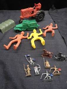 lot 157 image: MIX OF VINTAGE TOYS