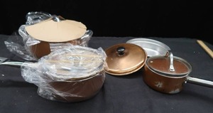 lot 214 image: 4 POTS, 2 BRAND NEW