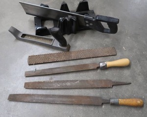 lot 316 image: STANLEY HAND PLANE AND SAW  RASPS