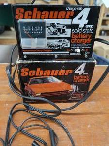lot 339 image: BATTERY CHARGER
