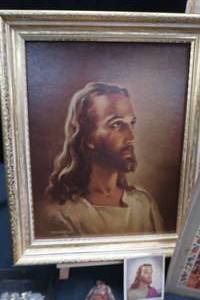 lot 366 image: RELIGIOUS LOT