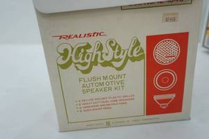 lot 14 image: Automotive Speaker Kit (1)
