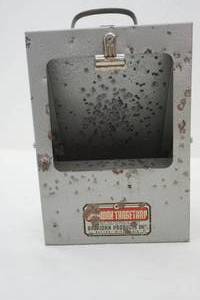 lot 43 image: Target Trap. 6.59.25x4
