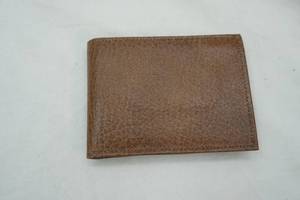 lot 75 image: pigskin wallet (new)