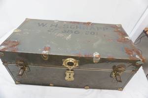 lot 101 image: Army Trunk 31x16x13