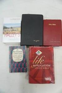 lot 147 image: Bible Lot