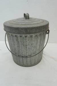 lot 168 image: Galvanized Trash Can & Lid