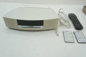 lot 188 image: Bose Wave Music System