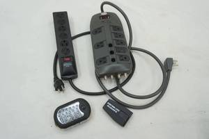 lot 207 image: Power Strips, Magnetic Key-Holder, Led Light