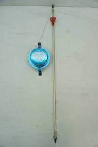lot 215 image: Vintage Bow Fishing Reel and Arrow Wing Archery Company