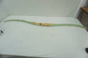 lot 216 image: Wing Archery Company Drawstring Bow. 60 25#