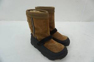 lot 230 image: Cabelas Boots Mens Size 10