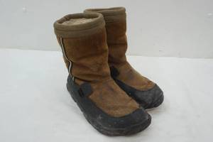 lot 231 image: Cabelas Boots Mens Size 10