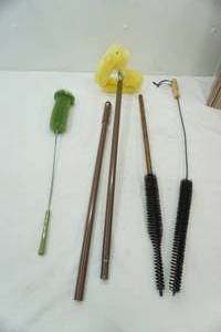 lot 233 image: Soft bristle cleaning brushes & extensions