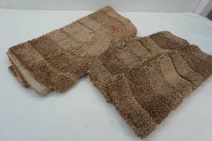 lot 262 image: Vintage Rug Set (1 long & 2 regular)