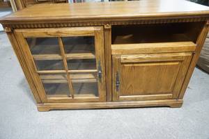 lot 304 image: Wooden Entertainment Cabinet