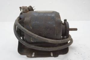 lot 321 image: Delco Motor