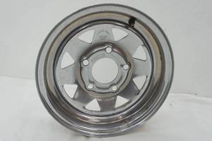 lot 323 image: T12x4 DOT 03.06 CNT chrome rim