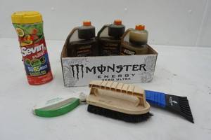 lot 335 image: 2 stroke oil & insect dust