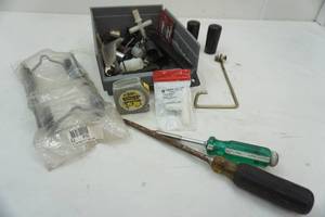 lot 356 image: Hardware and Tools