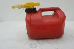 lot 366 image: 2.5 gallon gas can with 1.25 gallons of gas