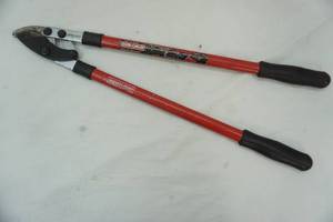 lot 370 image: Craftsman Bypass Lopper