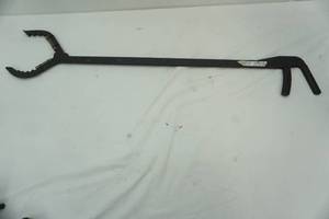 lot 373 image: Handi Hand grabber 35