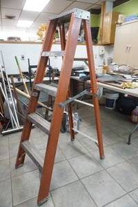 lot 389 image: 5 step-ladder