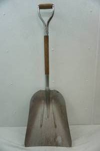 lot 398 image: Scoop Shovel
