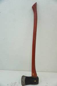 lot 399 image: Axe