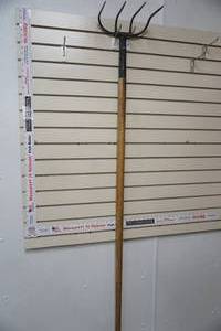 lot 407 image: 4 Tine Cultivator Fork