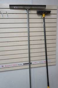 lot 414 image: Squeegee & Deck Brush