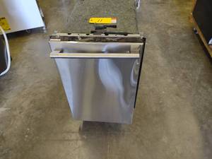lot 11 image: Ikea 18 Dish Washer, Model Villkor...