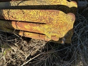 lot 325 image: Vintage Radiator (9d - 26w x 36h)