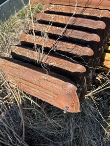 lot 318 image: Vintage Radiator (13d - 54w x 15h)