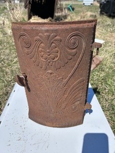 lot 306 image: Decorative Pot Belly Stove Door