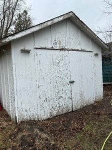 lot 102 image: 126 x 18 Single garage (to be moved)