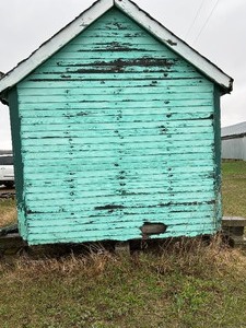 lot 104 image: 8 x 8 Shed