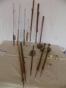 lot 4 image: Vintage Ice Fishing Items 7 -Stick Poles 4-Jig Poles Hooks, Ice Scoop